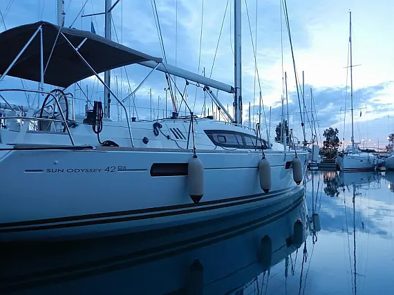Sun Odyssey 42DS (3 cab.)