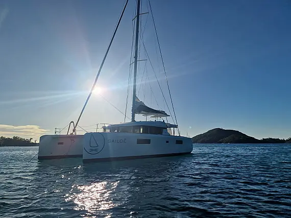 Lagoon 52