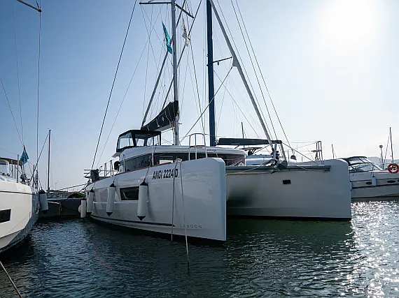 Lagoon 40