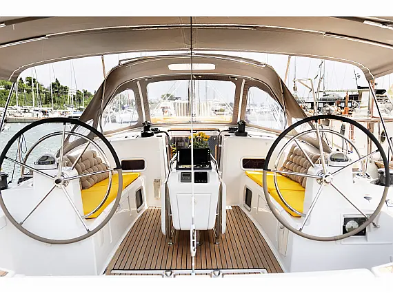 Sun Odyssey 469