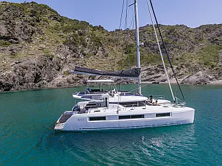 Lagoon 51 - External image