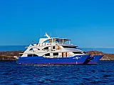 Power Cat - Ocean Spray Cabin - Internal image