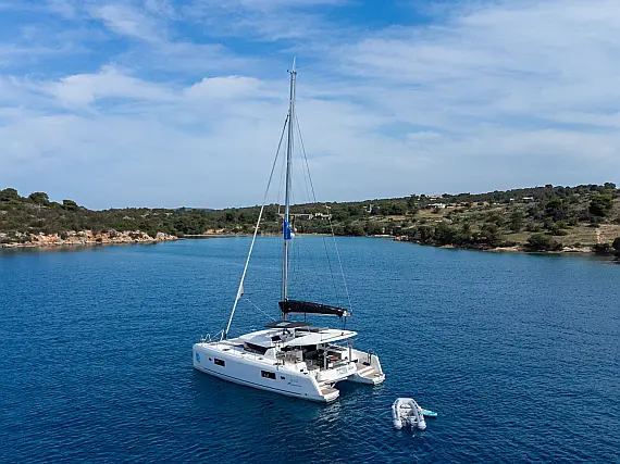 Lagoon 42