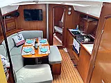 Oceanis Clipper 393 - Internal image