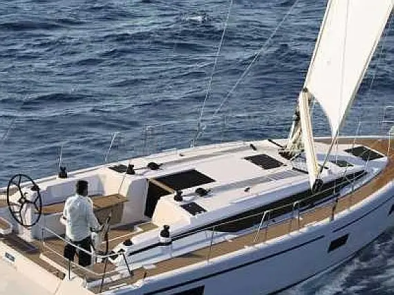 Bavaria C38