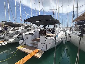 Elan Impression 45.1 (3) - External image