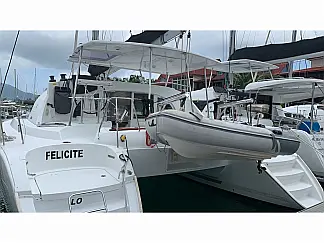 Lagoon 380 - External image