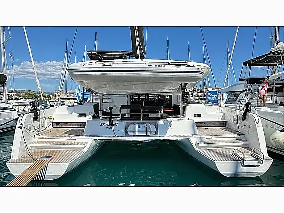 Lagoon 42