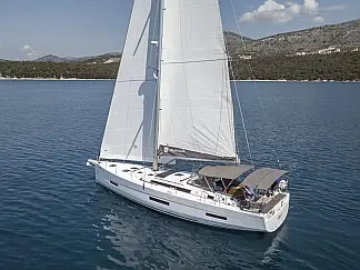 Dufour 530 - External image