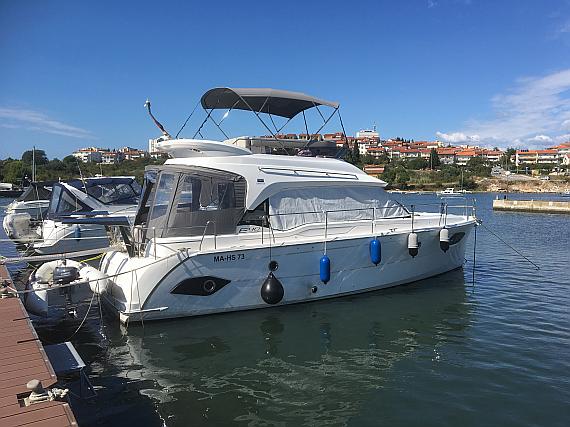 Bavaria E40 Fly