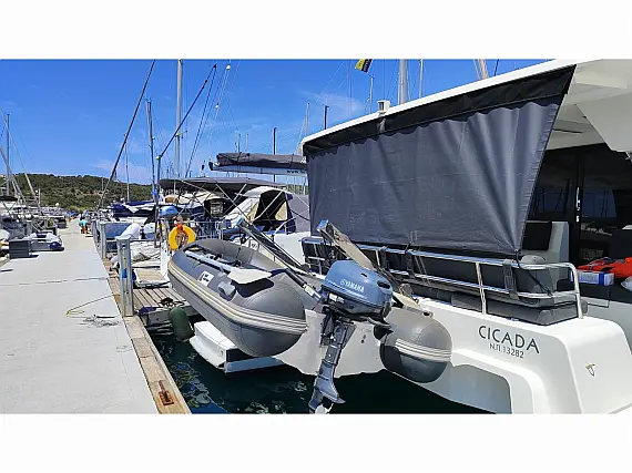 Fountaine Pajot Astrea 42