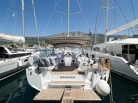 Oceanis 51.1