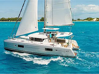 Lagoon 42 - External image