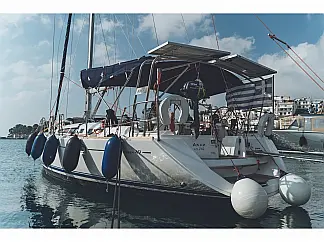 Sun Odyssey 49i - External image