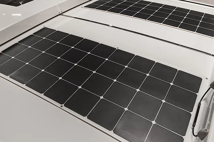 Grandezza 34 OC - solar panel
