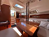 Oceanis 34 - Internal image