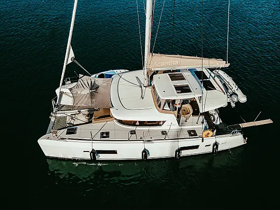 Lagoon 42