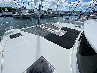 Lagoon 46 - External image