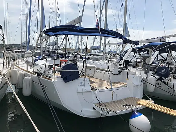 Sun Odyssey 519