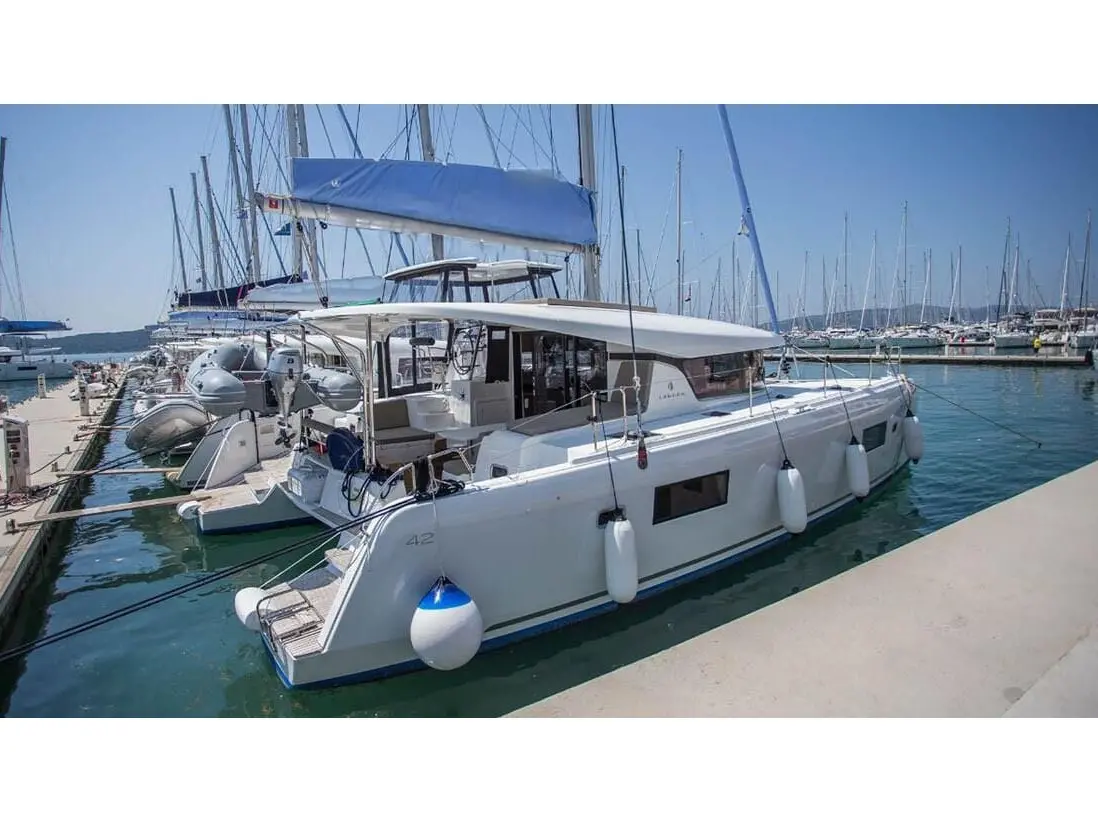 Lagoon 42 Ariel 3