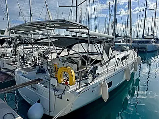 Oceanis 46.1 - External image