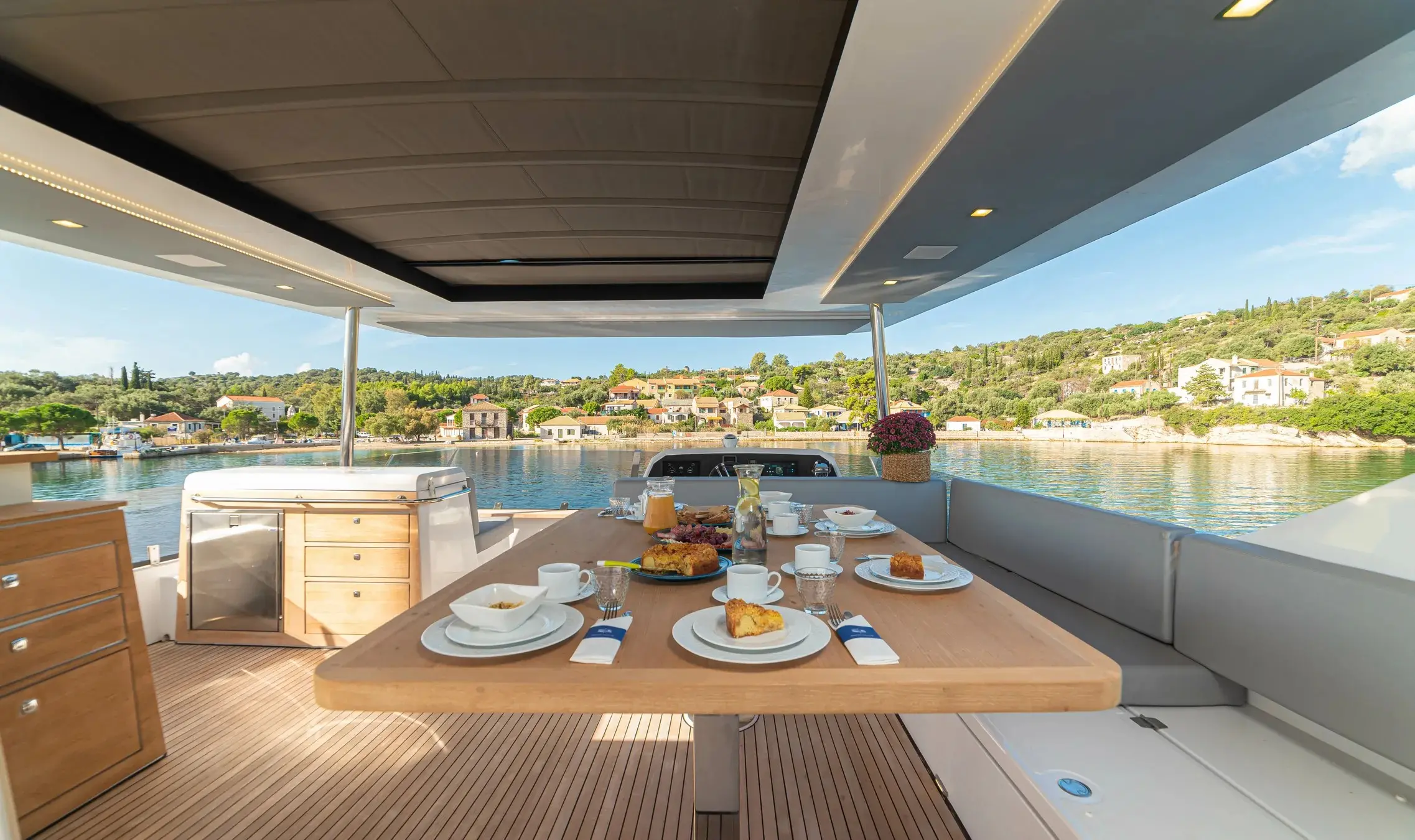 Aventura 50 Motor Yacht
