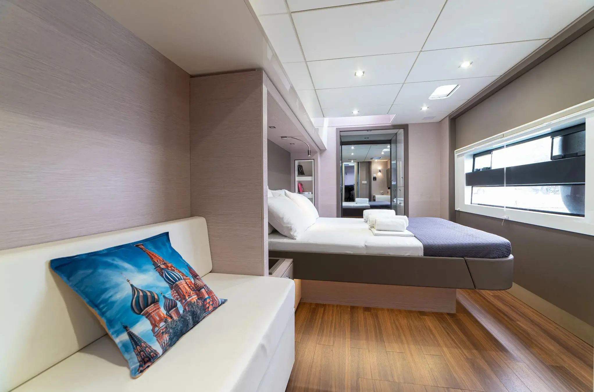 Aventura 50 Motor Yacht
