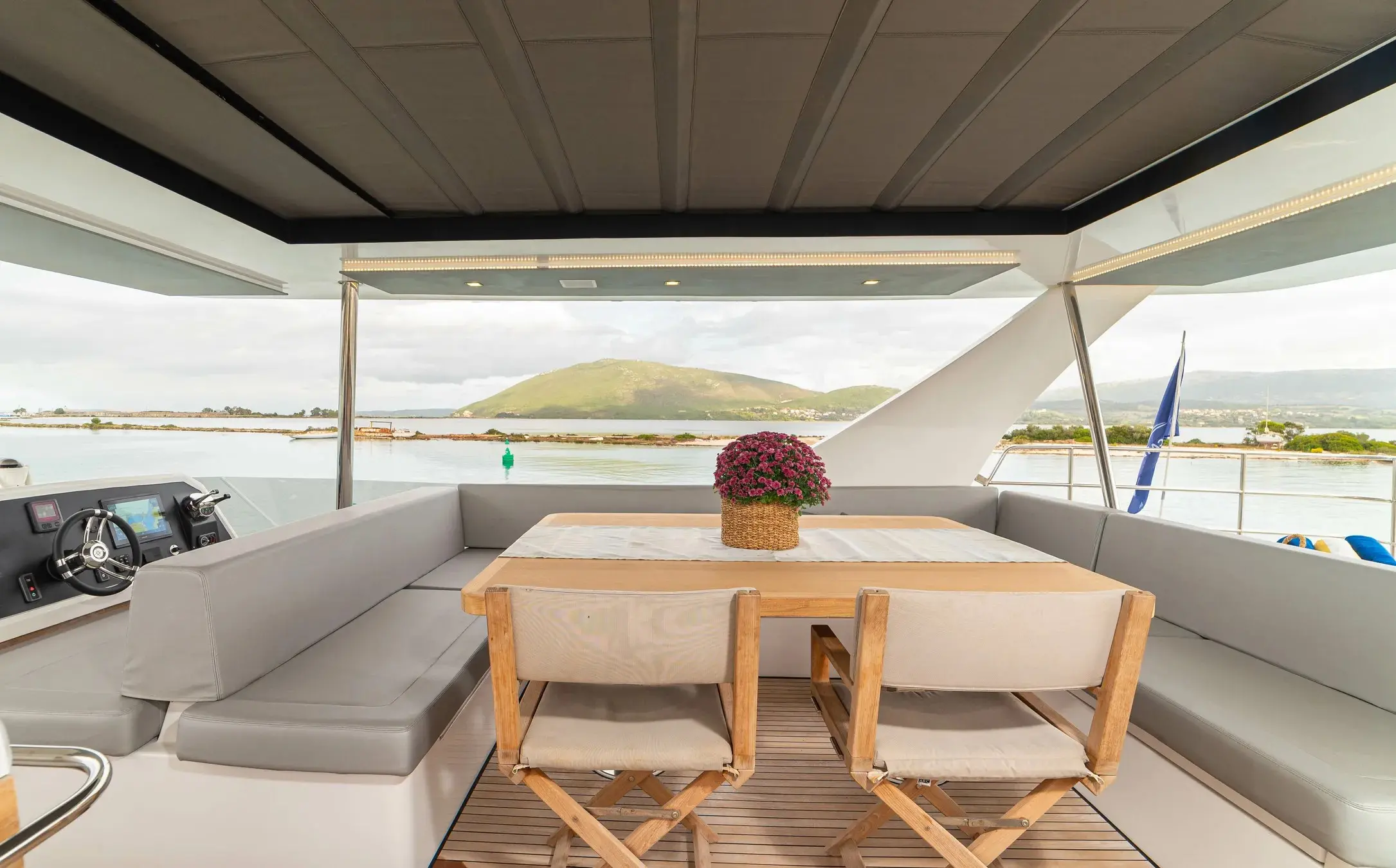 Aventura 50 Motor Yacht