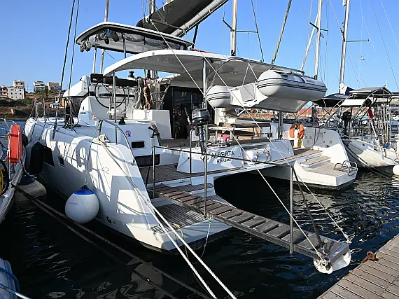 Lagoon 42