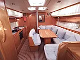 Bavaria Cruiser 40 - Internal image