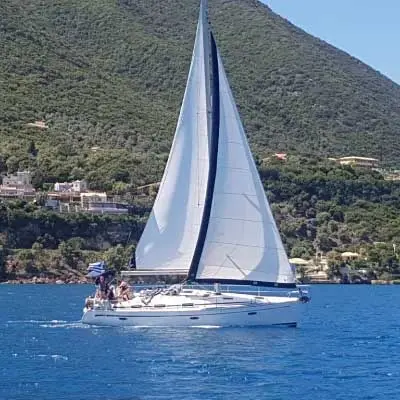 Bavaria 37 - External image