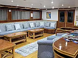 Custom Built  444 - Internal image