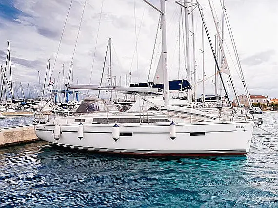 Bavaria Cruiser 37 B