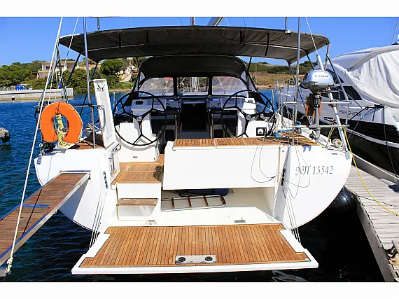 Bavaria C45 Style