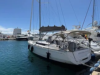 Sun Odyssey 449 - External image