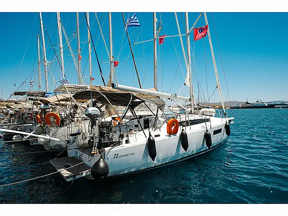 Sun Odyssey 350