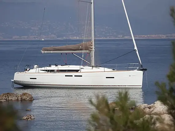 Sun Odyssey 419 (3 cab. 1WC)