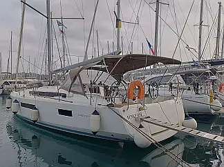Sun Odyssey 440 (4 cab.) - External image