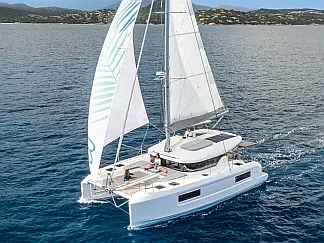 Lagoon 38 (6 cab.) - External image