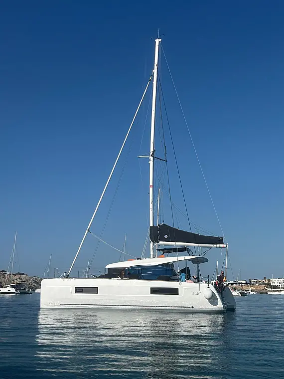 Lagoon 40