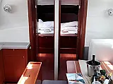 Oceanis 46.1 - Internal image