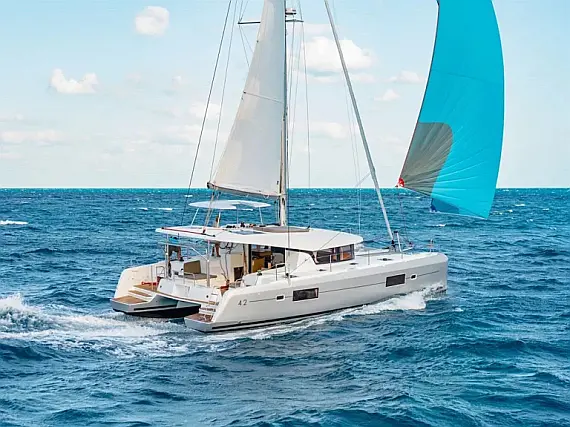 Lagoon 42