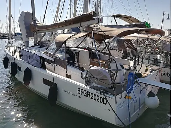 Sun Odyssey 410