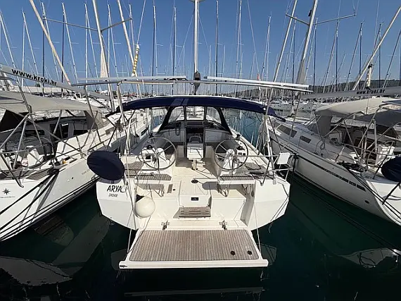 Bavaria C 38