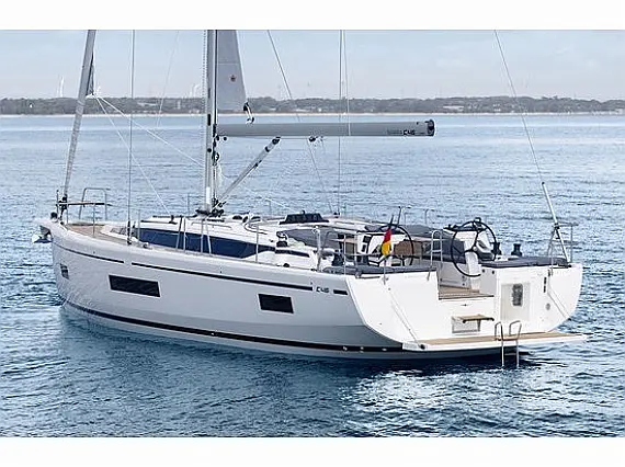 Bavaria C46 - Immagine esterna