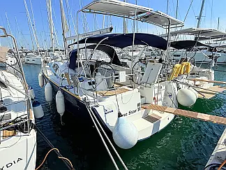 Oceanis 43 - External image
