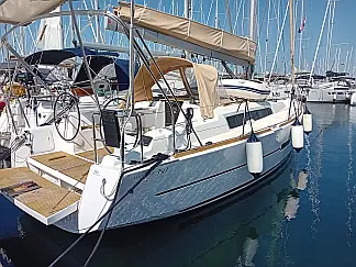 Dufour 350 GL - External image
