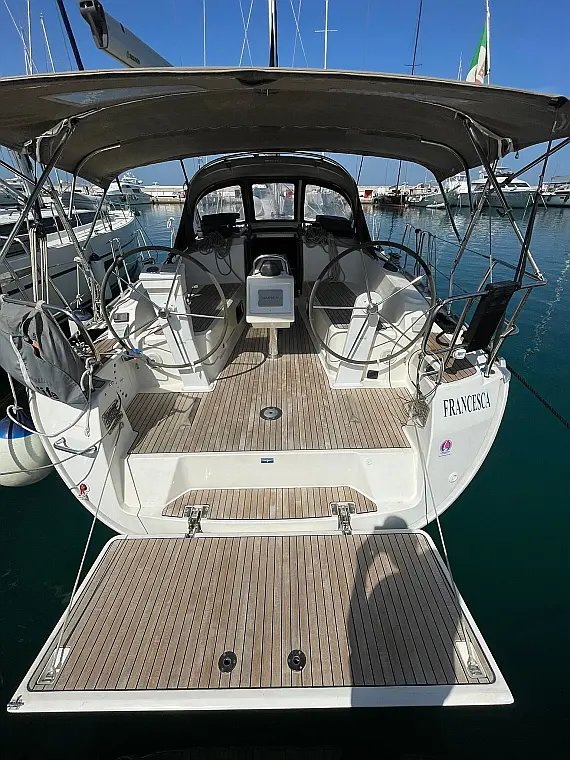 Bavaria Cruiser 37