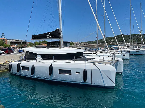 Lagoon 42 (A/C, Watermaker, Gen)_12