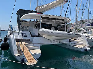 Lagoon 42 (A/C, Watermaker, Gen)_12 - External image